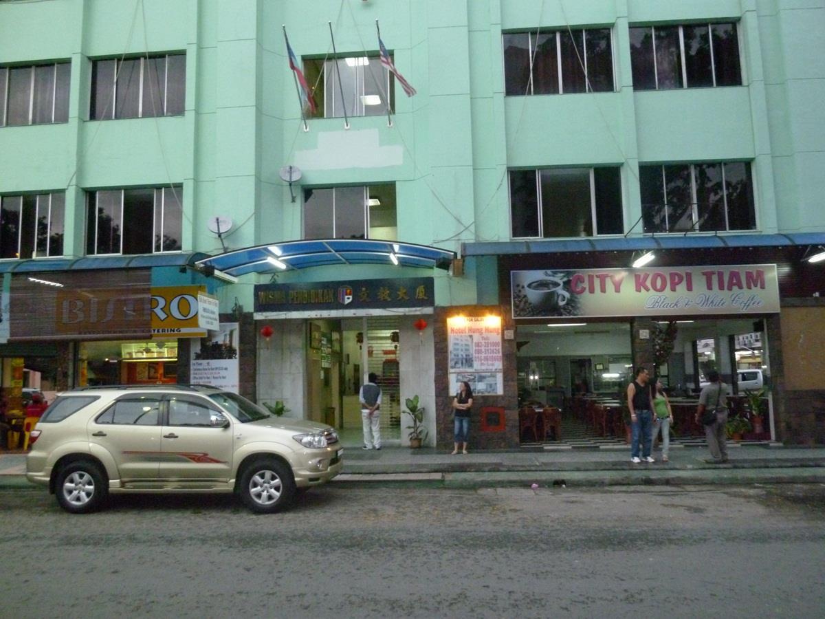 7 Hung Hung Inn 亞庇 外观 照片